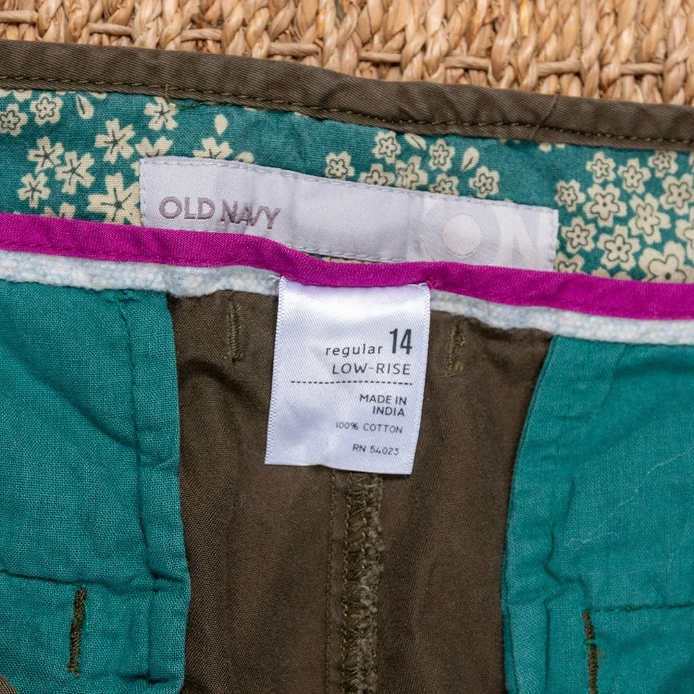 Old Navy Women's Wide Leg Pants in Dark Olive - Picture 3 of 3